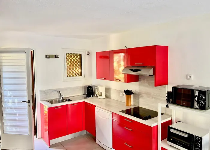 Maison St-cyprien Giardinu Felice 125 *